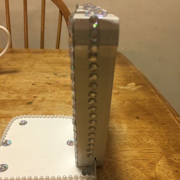 Letter W - Picture 5 of 8